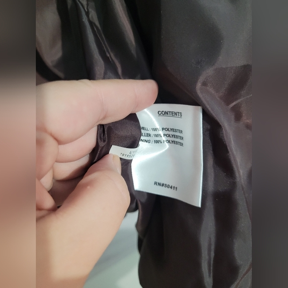 ⭐HOST PICK⭐NWT chocolate brown with gold hardware 2x puffer Jacket - Picture 9 of 16